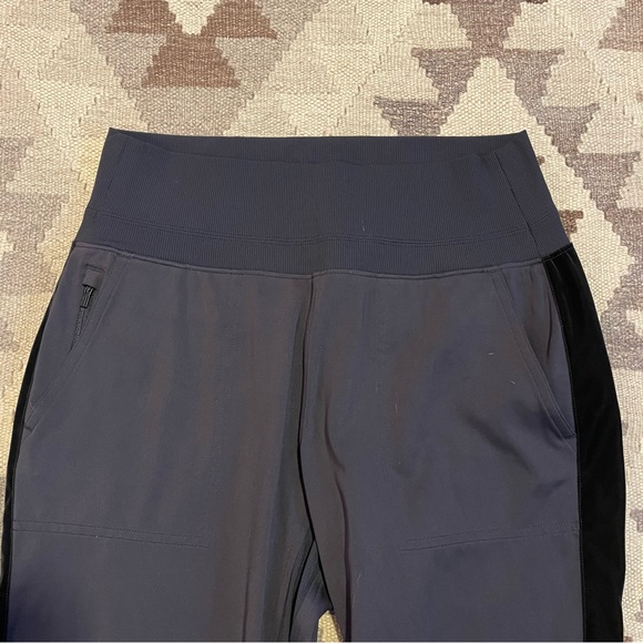 Athleta joggers with velvet side panel - Picture 3 of 9